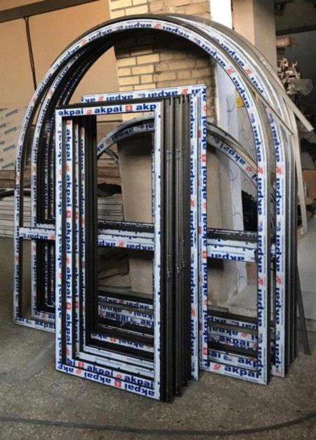 درب و پنجره آلومینیومی